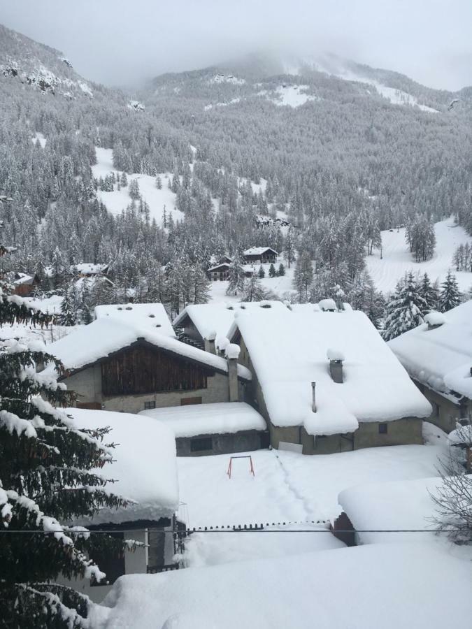 Lo Scudo D'Italia Lägenhet Pragelato Exteriör bild